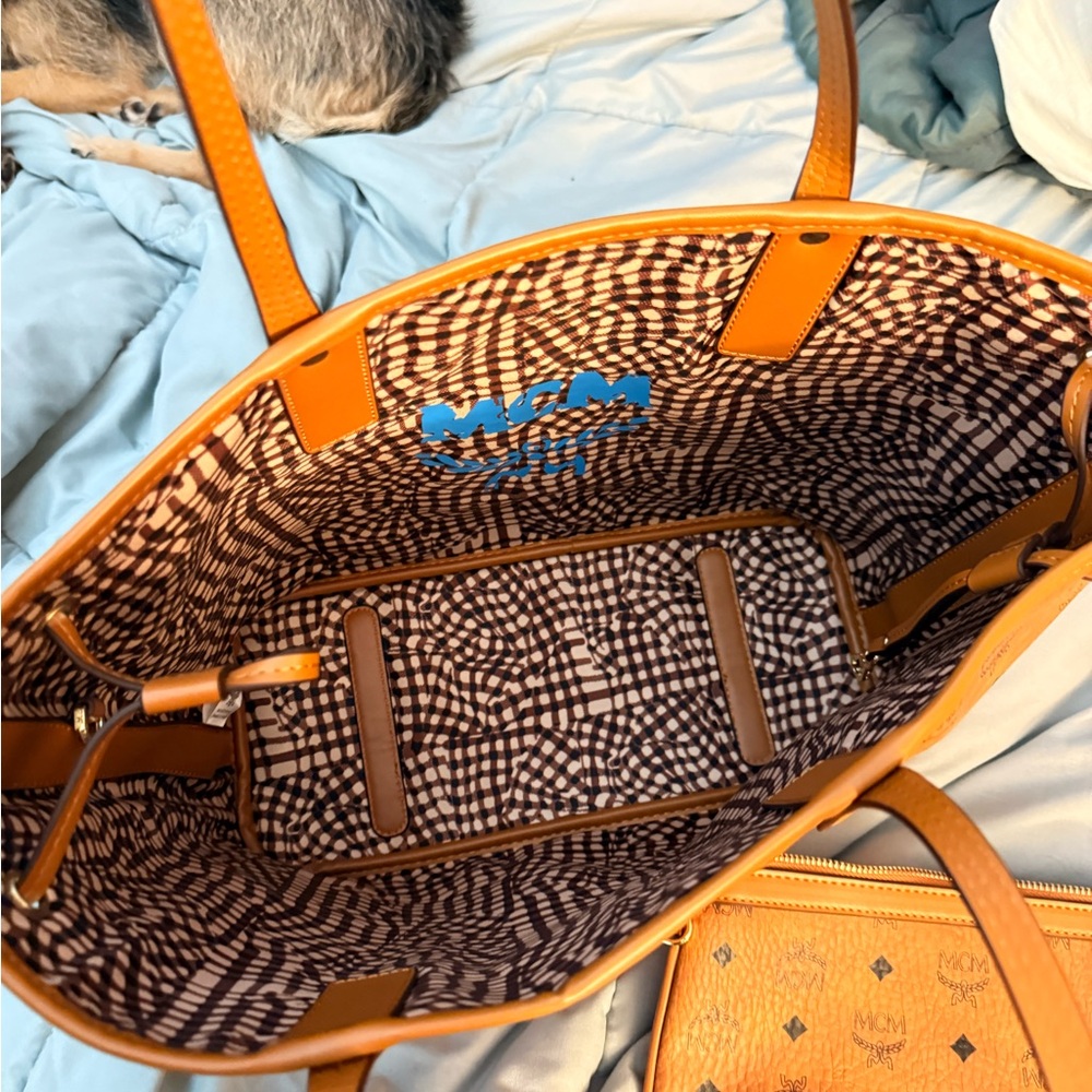 MCM Cognac Visetos Tote Bag - Picture 4 of 5
